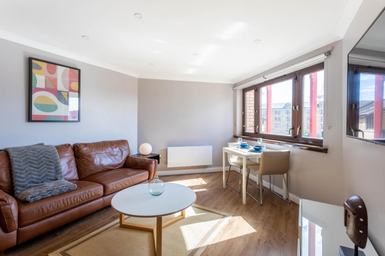 Stunning 1 Bed Merchant City Apartment With Parking غلاسغو المظهر الخارجي الصورة